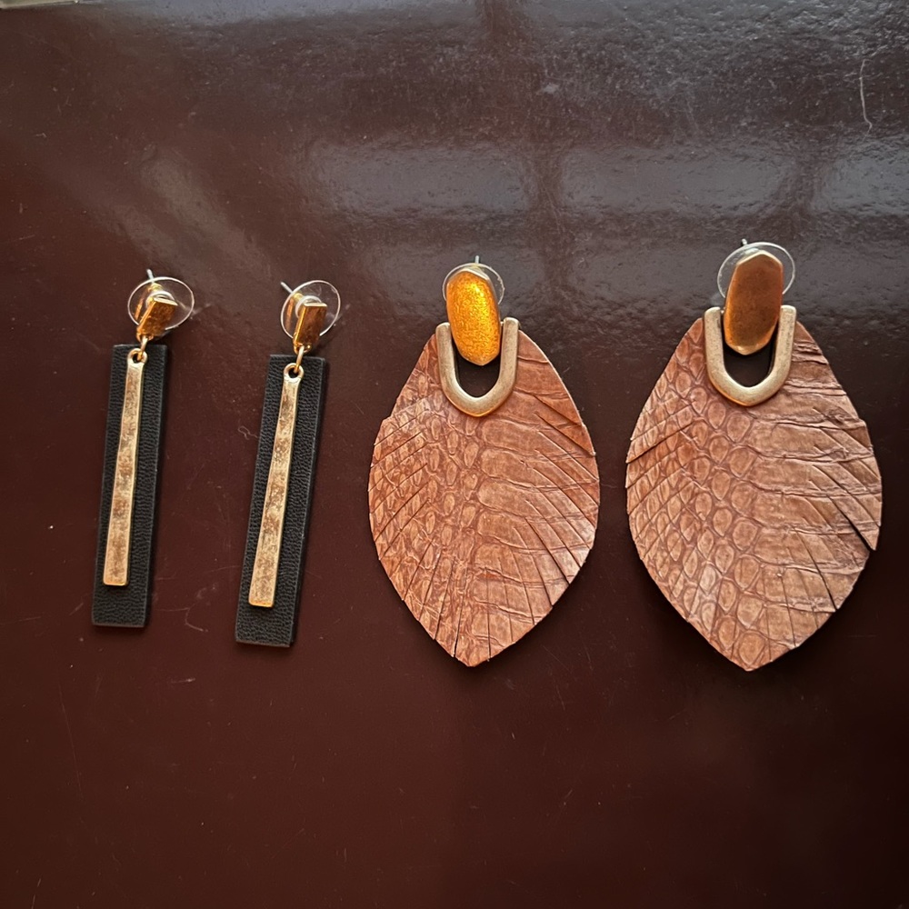 Leather and gold earrings